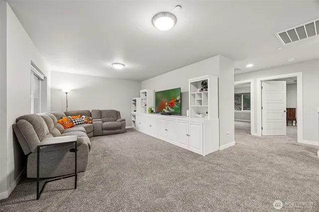 $820,000 | 12016 264th Street East, Graham, WA 98338