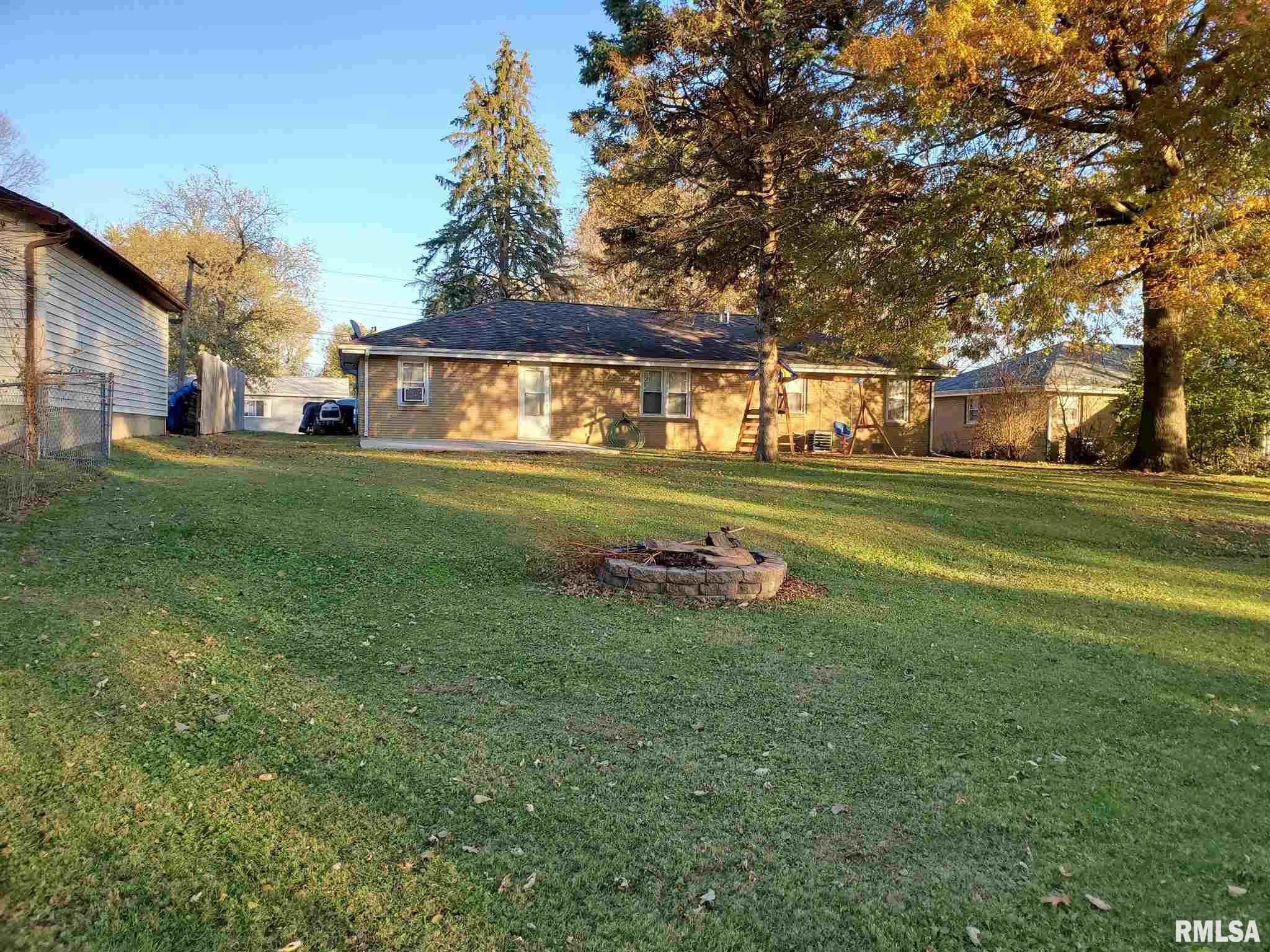110 Lake Street Washington, IL 61571 - Photo 21 of 21 Gallery Image 21
