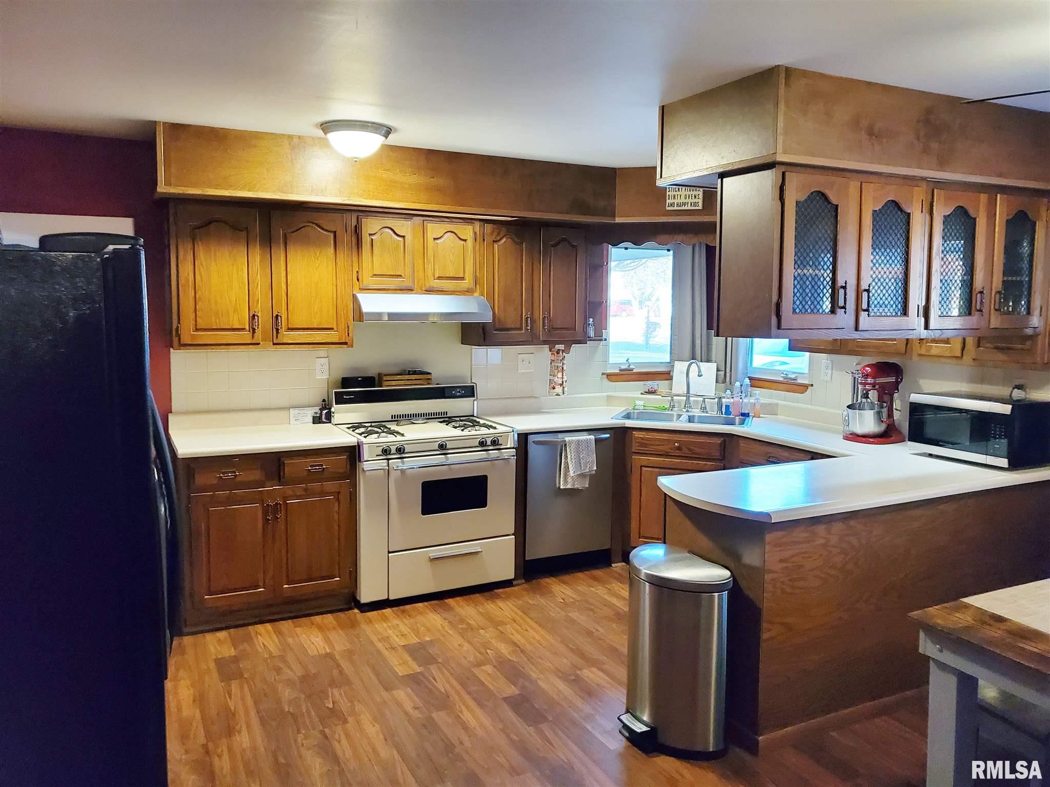 110 Lake Street Washington, IL 61571 - Photo 5 of 21 Gallery Image 5