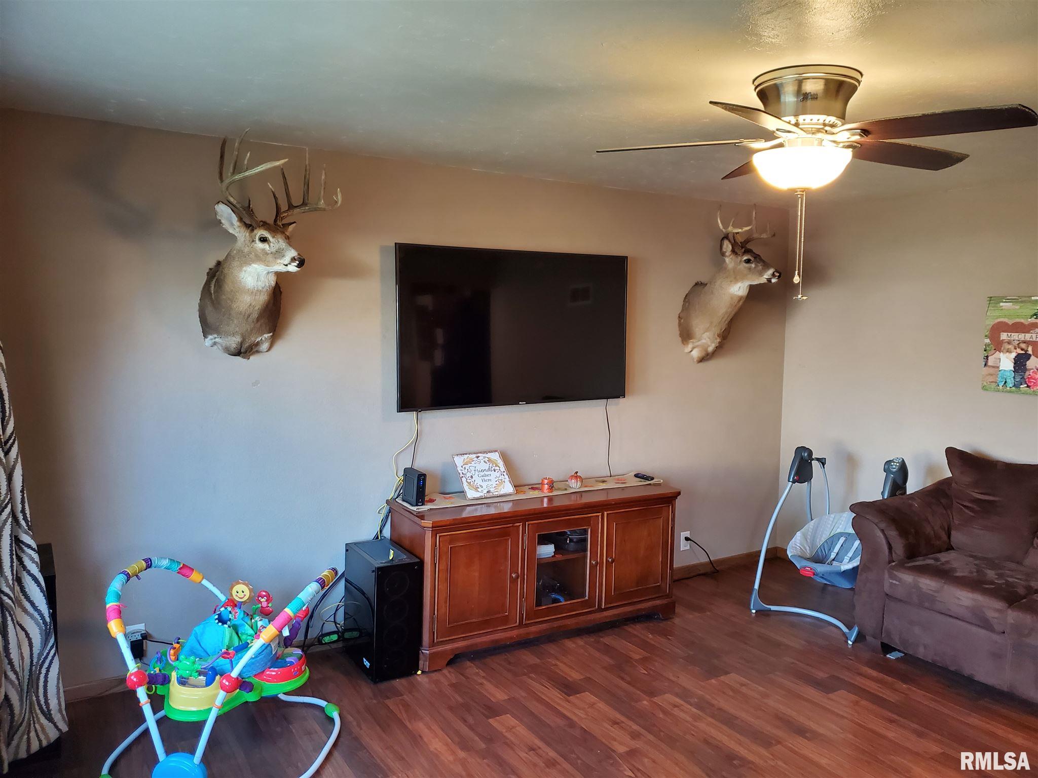 110 Lake Street Washington, IL 61571 - Photo 8 of 21 Gallery Image 8