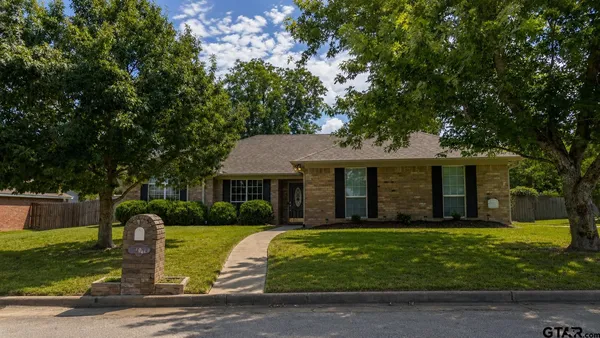 $289,000 | 20700 Bluegrass Circle, Flint, TX 75762