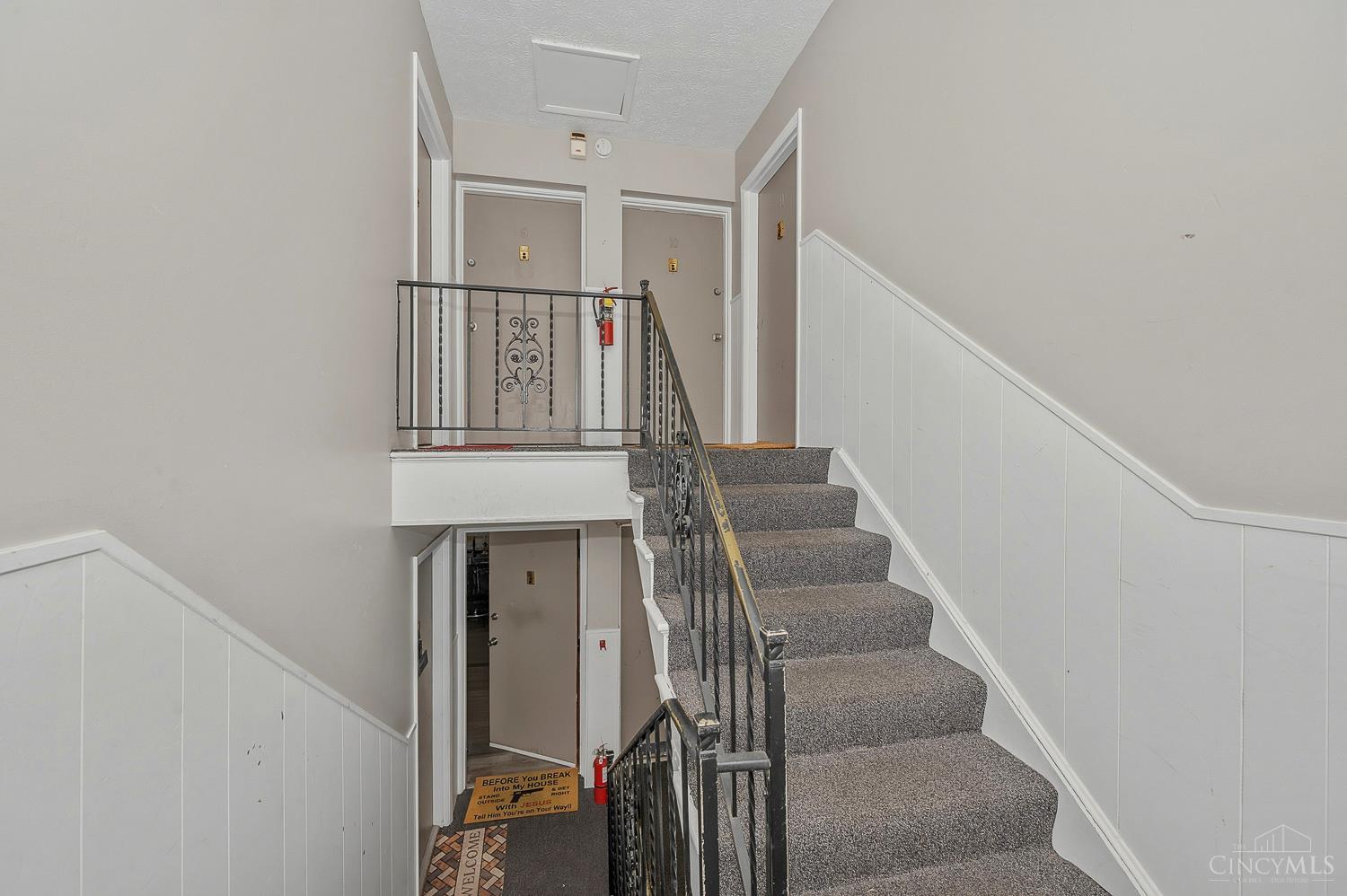 10916 Reading Road Cincinnati, OH 45241 - Photo 15 of 21