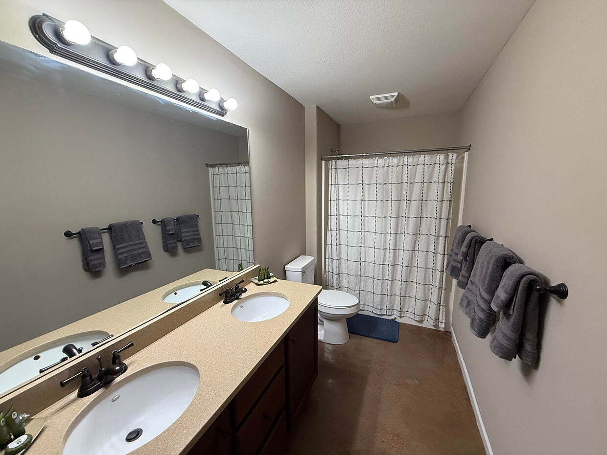 1409 Paris Road, Unit 201 Columbia, MO 65201 - Photo 18 of 37 17