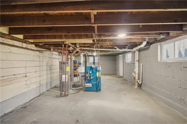 $569,000 | 292 Sowams Road, Barrington, RI 02806