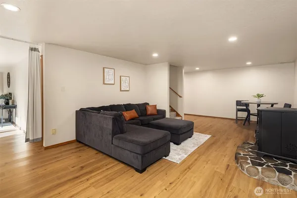 $989,000 | 22428 107th Avenue Northeast, Arlington, WA 98223