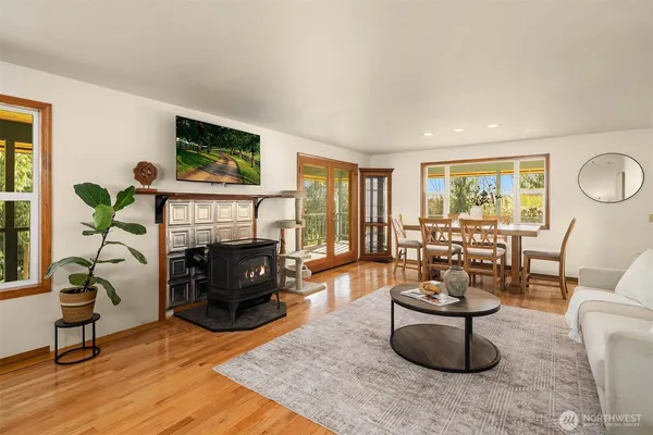 $989,000 | 22428 107th Avenue Northeast, Arlington, WA 98223
