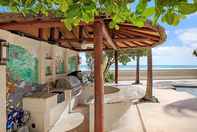 $15,300,000 | 712 Ocean Drive, Juno Beach, FL 33408