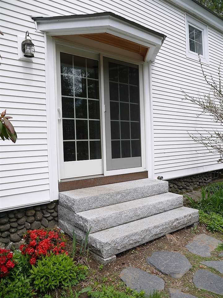 113 Village Road Surry, NH 03431 - Photo 13 of 40