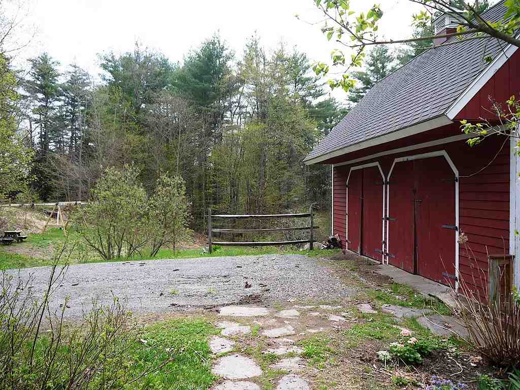113 Village Road Surry, NH 03431 - Photo 8 of 40