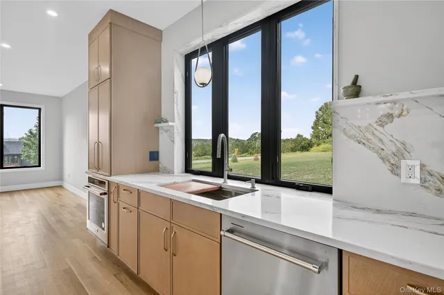 $995,000 | 1 Warwick Isle Boulevard, Pine Island, NY 10969