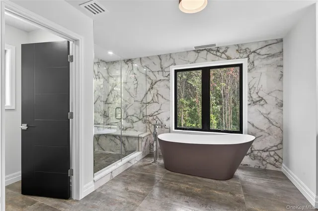 $995,000 | 1 Warwick Isle Boulevard, Pine Island, NY 10969