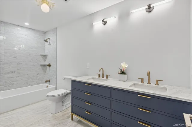 $995,000 | 1 Warwick Isle Boulevard, Pine Island, NY 10969