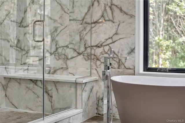 $995,000 | 1 Warwick Isle Boulevard, Pine Island, NY 10969