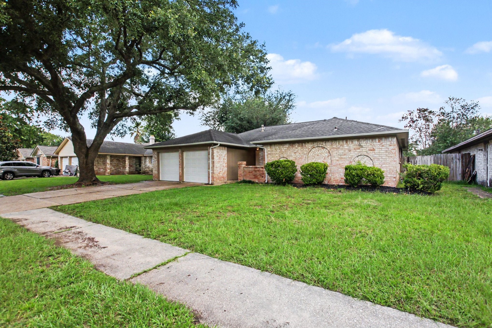 4806 Marywood Drive Spring, TX 77388 - Photo 2 of 16