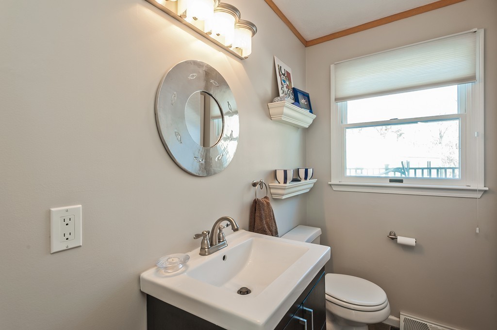 3 Tisdale Road Sharon, MA 02067 - Photo 9 of 26 Gallery Image 9