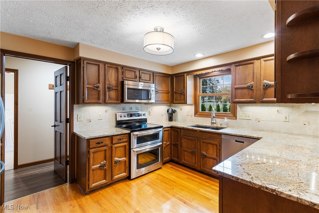5765 Wiclif Road Northeast Canton, OH 44721 - Photo 7 of 31 Gallery Image 7