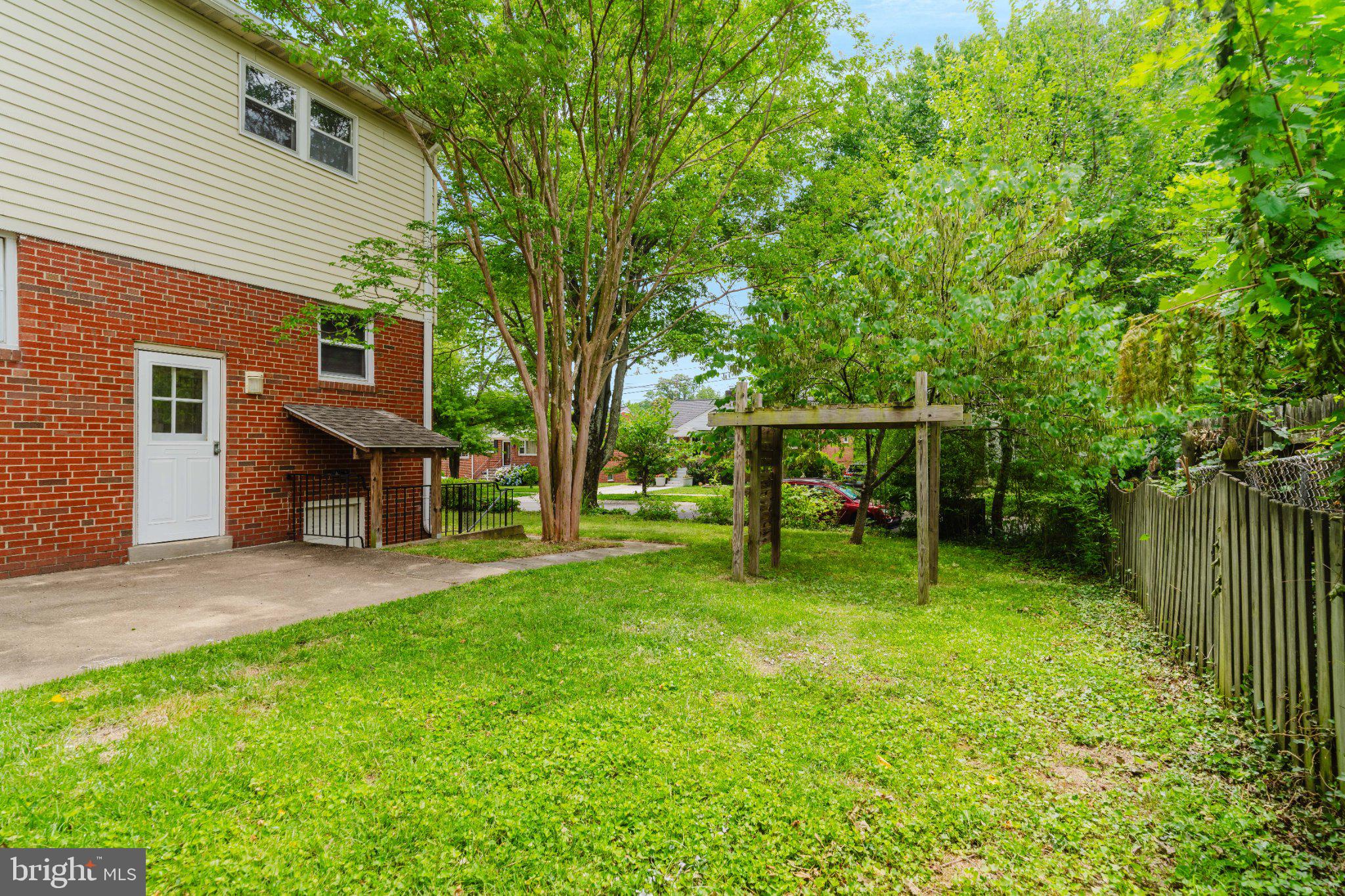 10200 Duvawn Place Silver Spring, MD 20902 - Photo 40 of 42