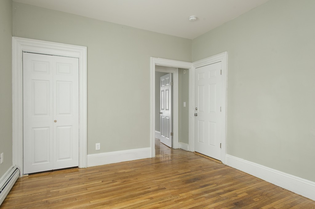 66 L Street Boston, MA 02127 - Photo 5 of 9
