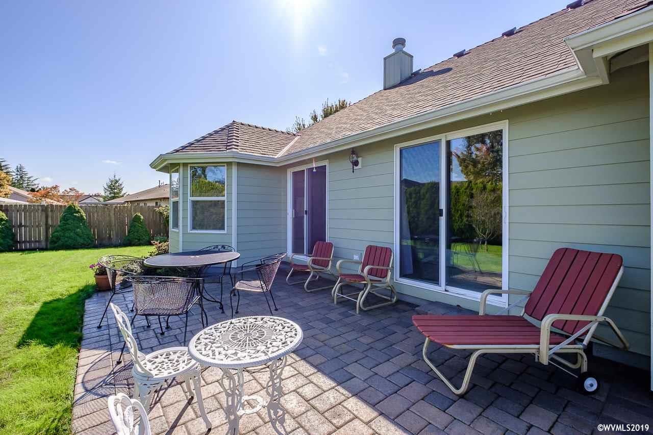 2523 Del Rio Court Southeast Albany, OR 97322 - Photo 28 of 29 Gallery Image 28