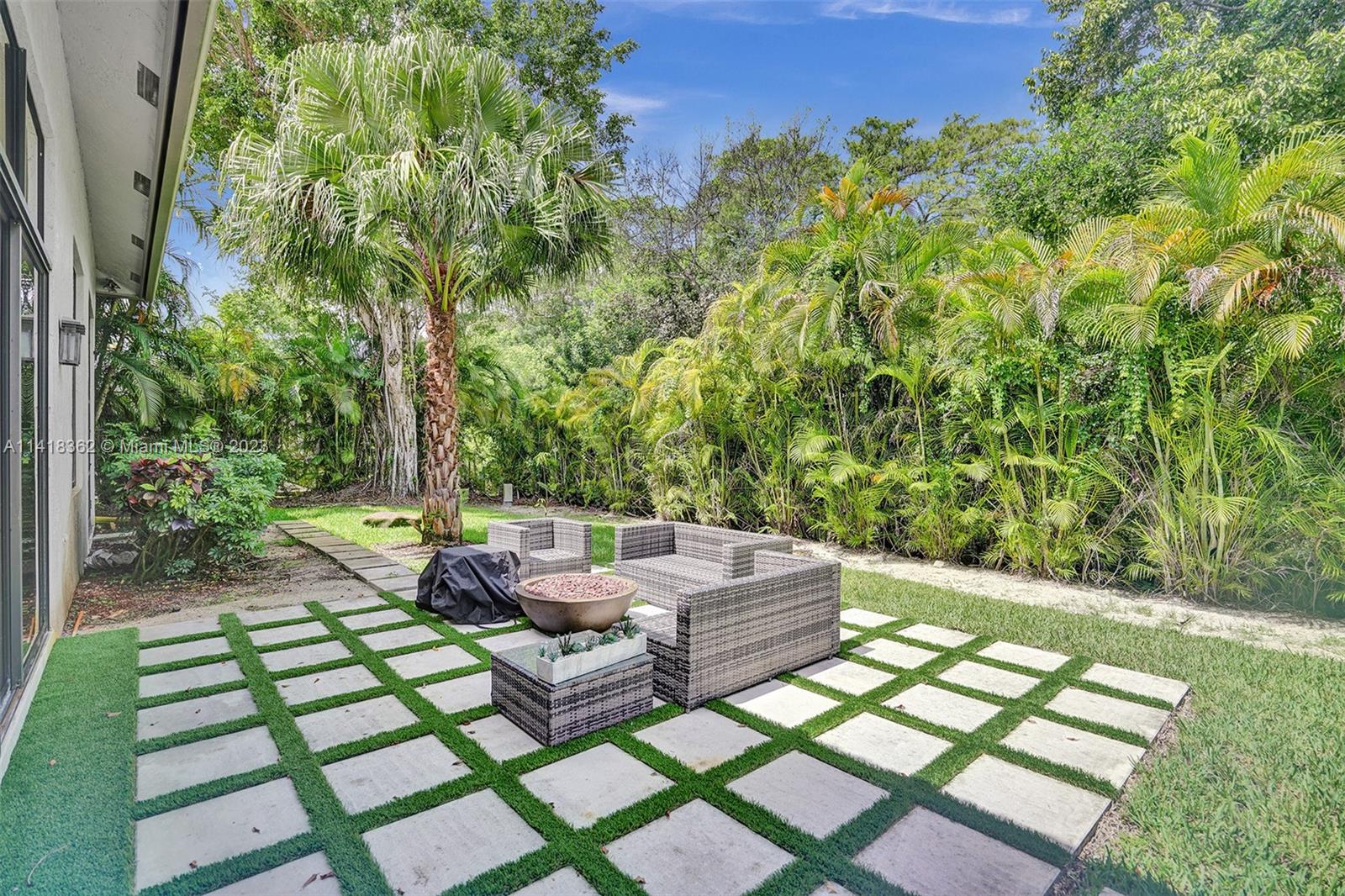 10578 Stonebridge Boulevard Boca Raton, FL 33498 - Photo 36 of 44 Gallery Image 36