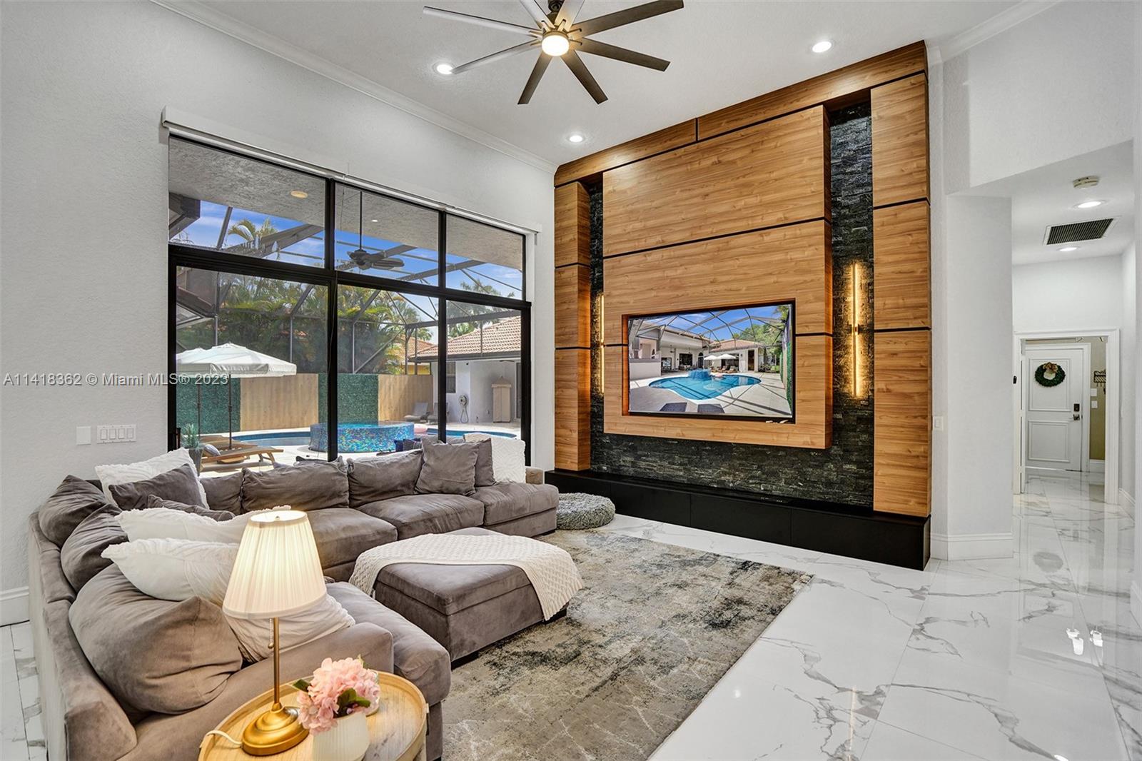 10578 Stonebridge Boulevard Boca Raton, FL 33498 - Photo 8 of 44 Gallery Image 8