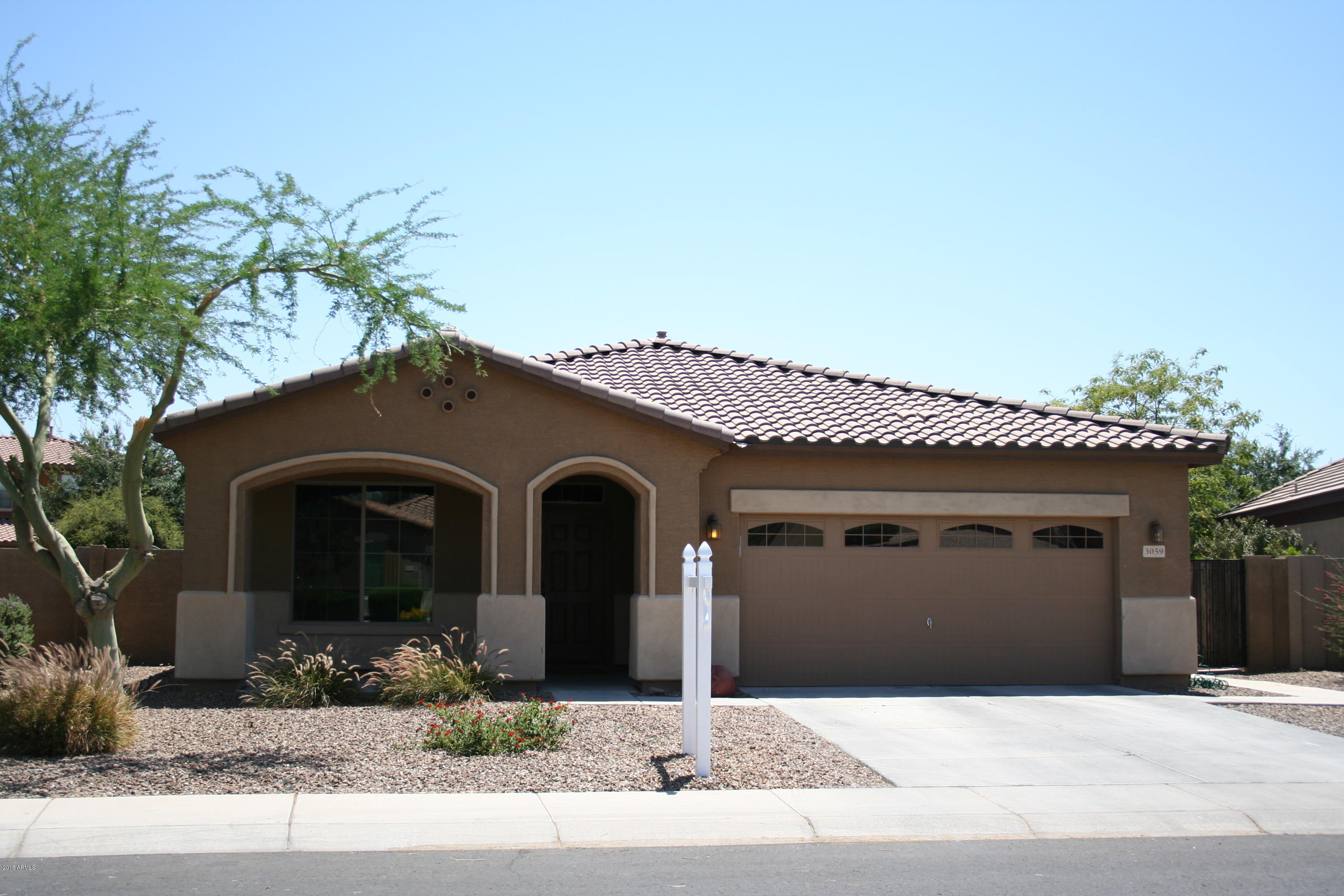 3059 East Ridgewood Lane Gilbert, AZ 85298 - Photo 4 of 54 IMG_7909