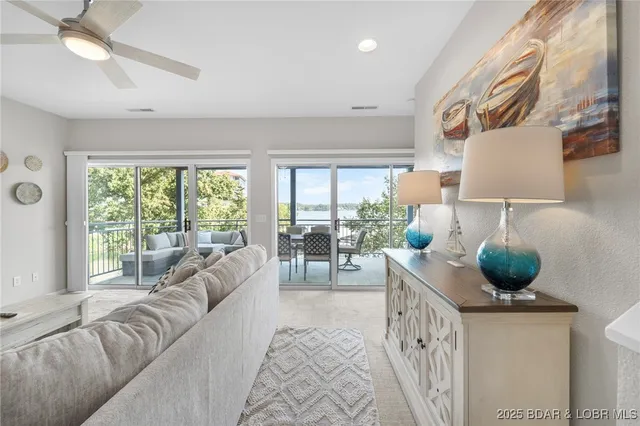 $565,000 | 354 West Palisades Condo Drive, Unit 1A, Lake Ozark, MO 65049