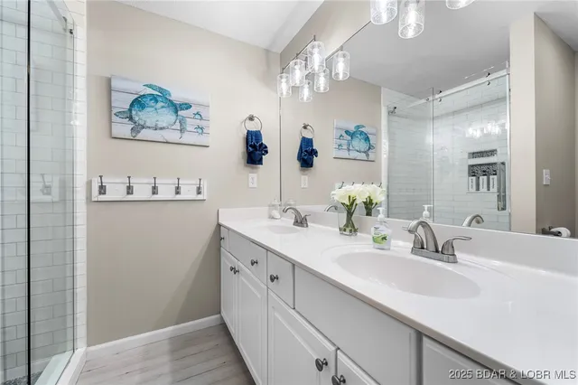 $565,000 | 354 West Palisades Condo Drive, Unit 1A, Lake Ozark, MO 65049