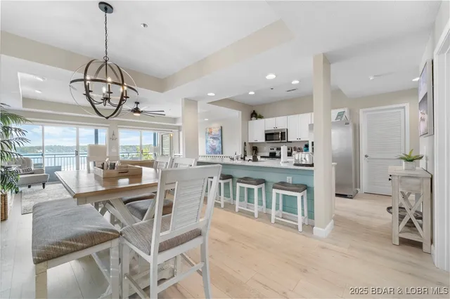 $565,000 | 354 West Palisades Condo Drive, Unit 1A, Lake Ozark, MO 65049