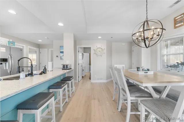 $565,000 | 354 West Palisades Condo Drive, Unit 1A, Lake Ozark, MO 65049