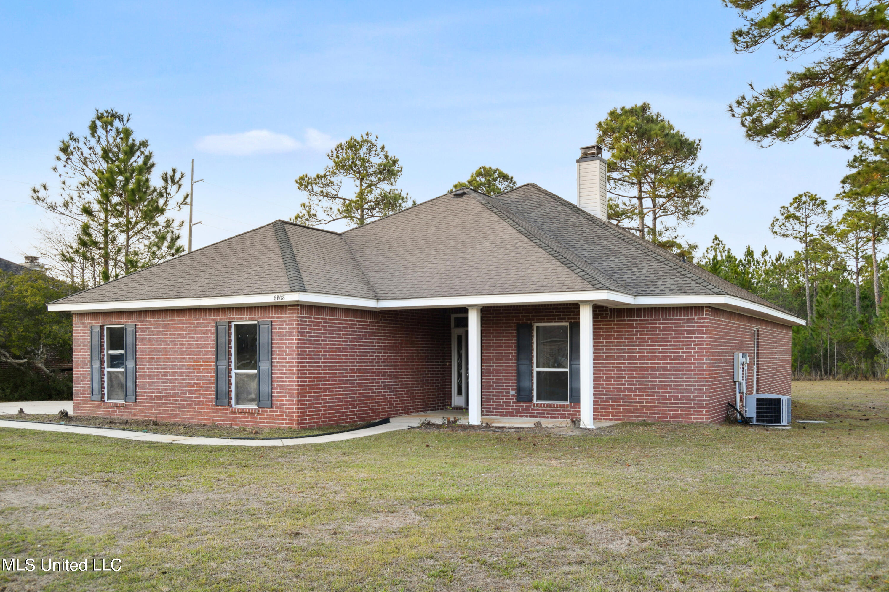 6808 Dickens Way Drive Ocean Springs, MS 39564 - Photo 3 of 15 6804 Dickens Way Drive-3