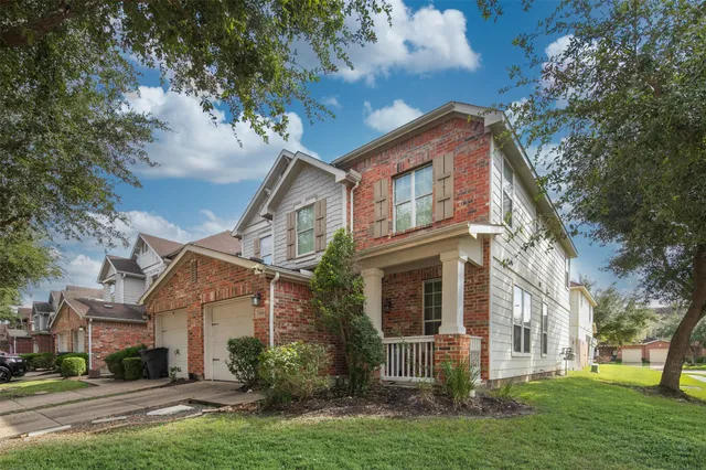 $218,000 | 13059 Lawsons Creek Lane, Houston, TX 77072