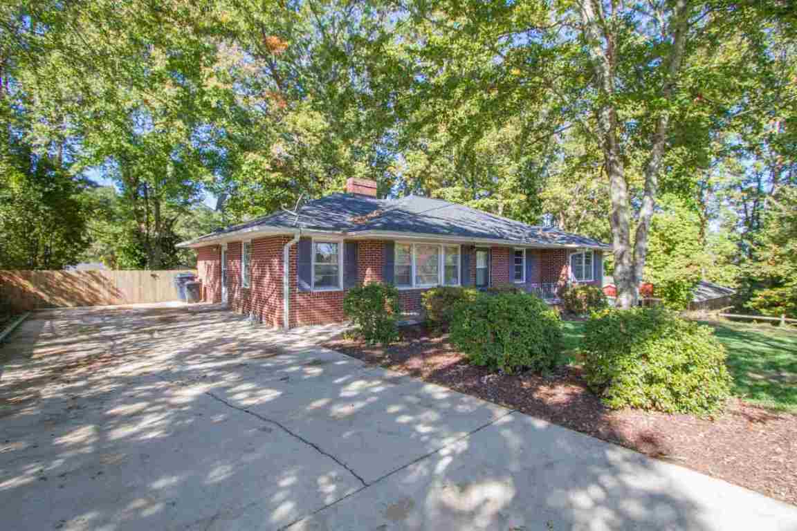 517 Smithmore Street Anderson, SC 29621 - Photo 2 of 36