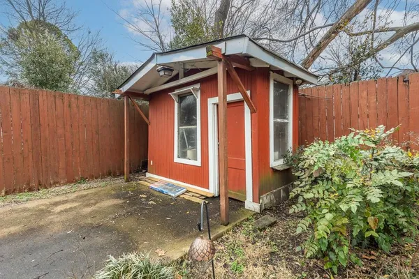$299,900 | 2177 Harbert Avenue, Memphis, TN 38104