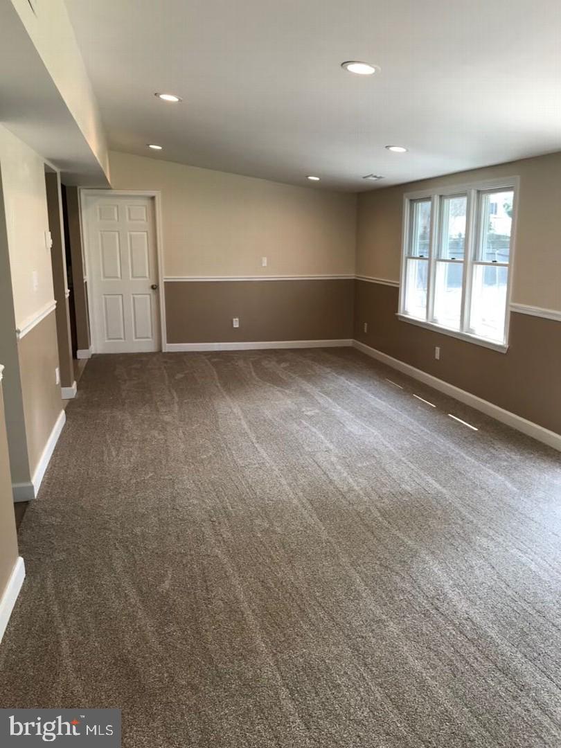 5 Towns Road Levittown, PA 19056 - Photo 6 of 12