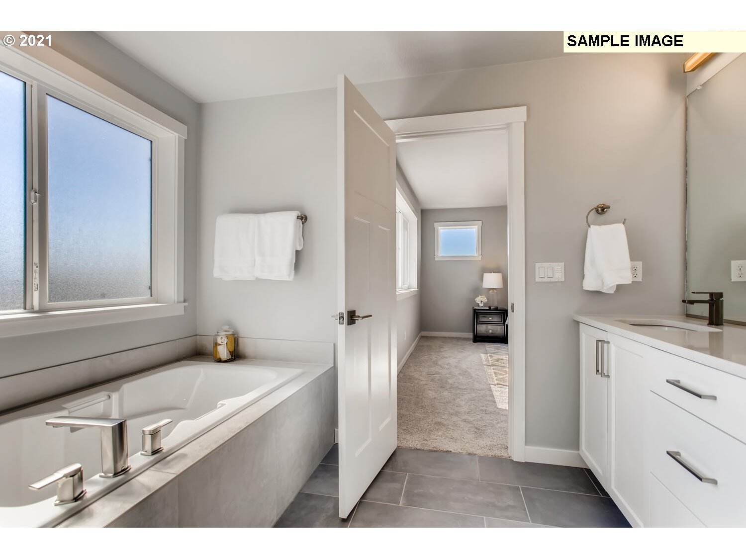 11792 Northwest Mill Ridge Road, Unit BH11 Portland, OR 97229 - Photo 19 of 28 Gallery Image 19