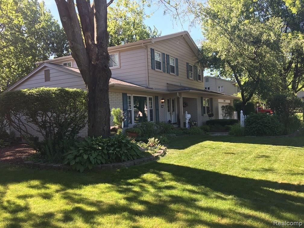 18693 Levan Road Livonia, MI 48152 - Photo 5 of 30 Front2.jpg