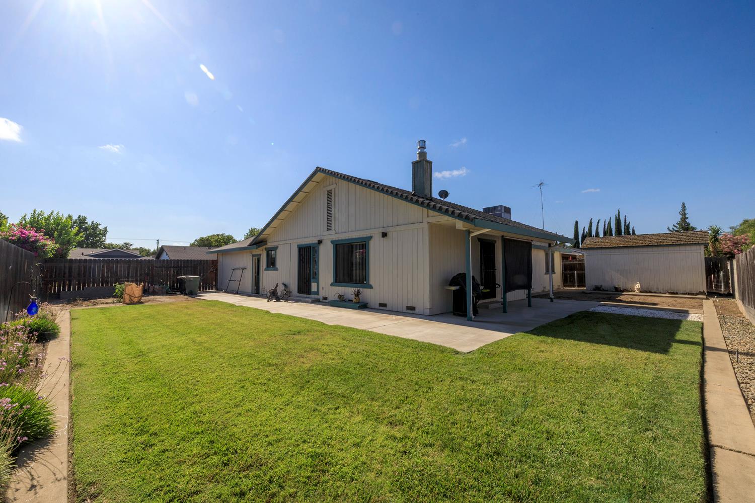 1647 Running Ceres, CA 95307 - Photo 40 of 55