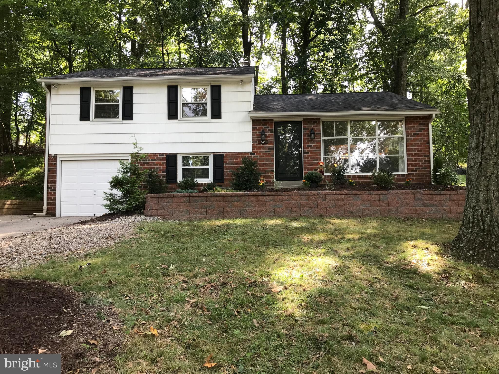 Welcome to 600 Forest Road!