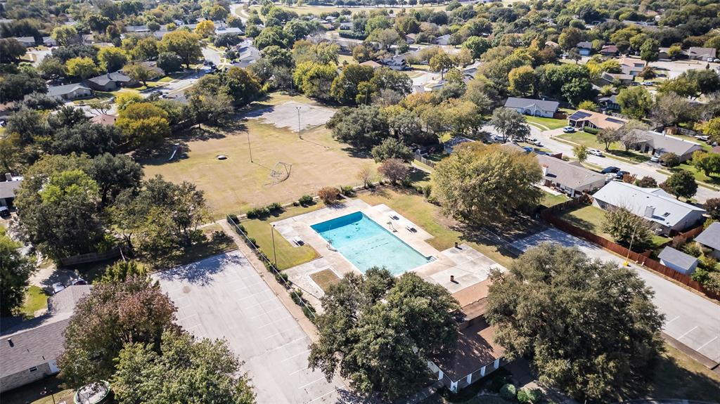 902 Warrington Court Arlington, TX 76014 - Photo 29 of 30 an aerial view of residential houses with outdoor space