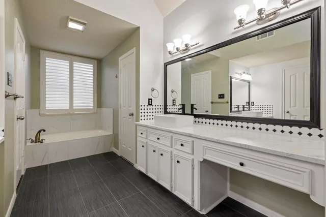 $2,900 | 2807 4 Pines Drive, Houston, TX 77345