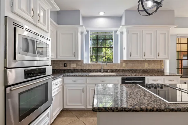 $2,900 | 2807 4 Pines Drive, Houston, TX 77345