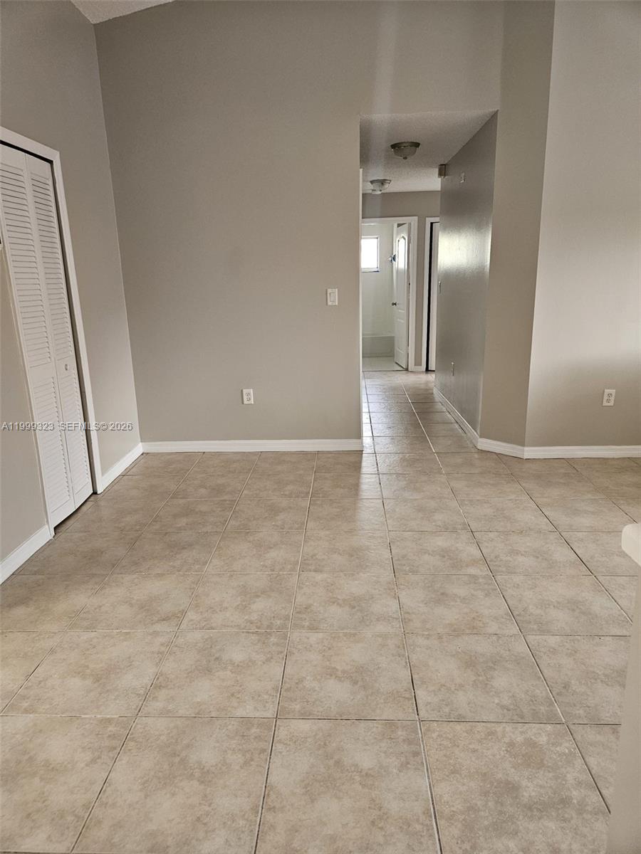 2527 West 76th Street, Unit 208 Hialeah, FL 33016 - Photo 15 of 24
