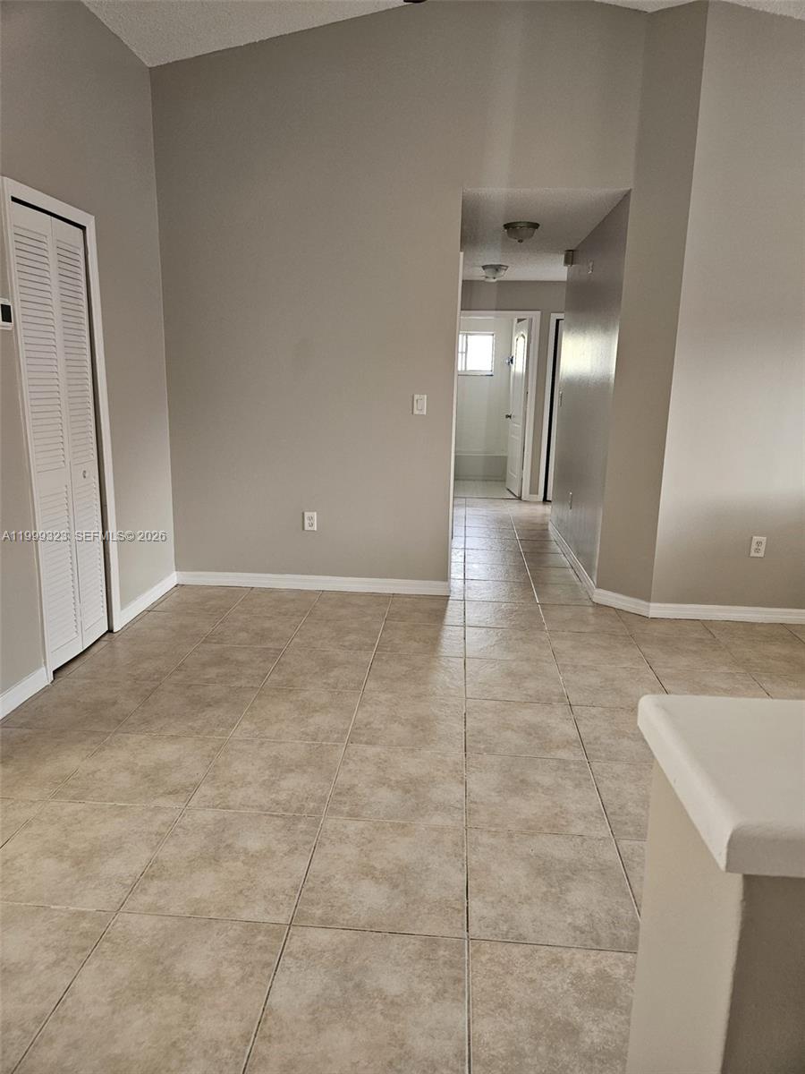 2527 West 76th Street, Unit 208 Hialeah, FL 33016 - Photo 19 of 24