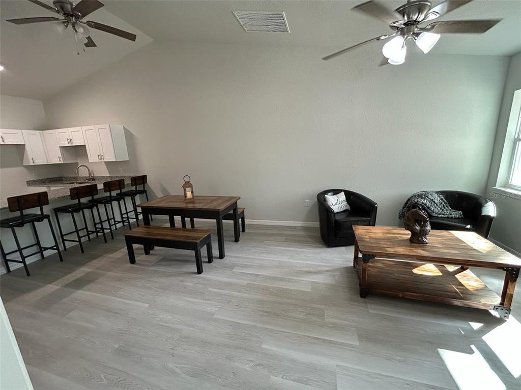 607 Southeast 4th Drive, Unit B Williston, FL 32696 - Photo 8 of 15