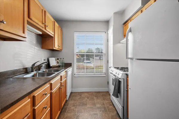 $175,000 | 4565 Tabor Road Northwest, Unit 38, Comstock Park, MI 49321