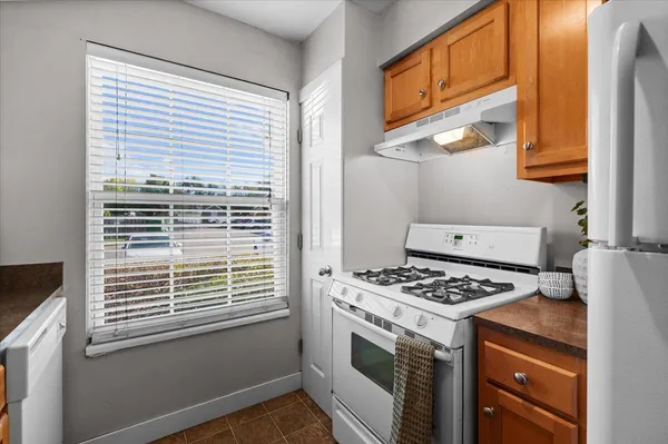 $175,000 | 4565 Tabor Road Northwest, Unit 38, Comstock Park, MI 49321