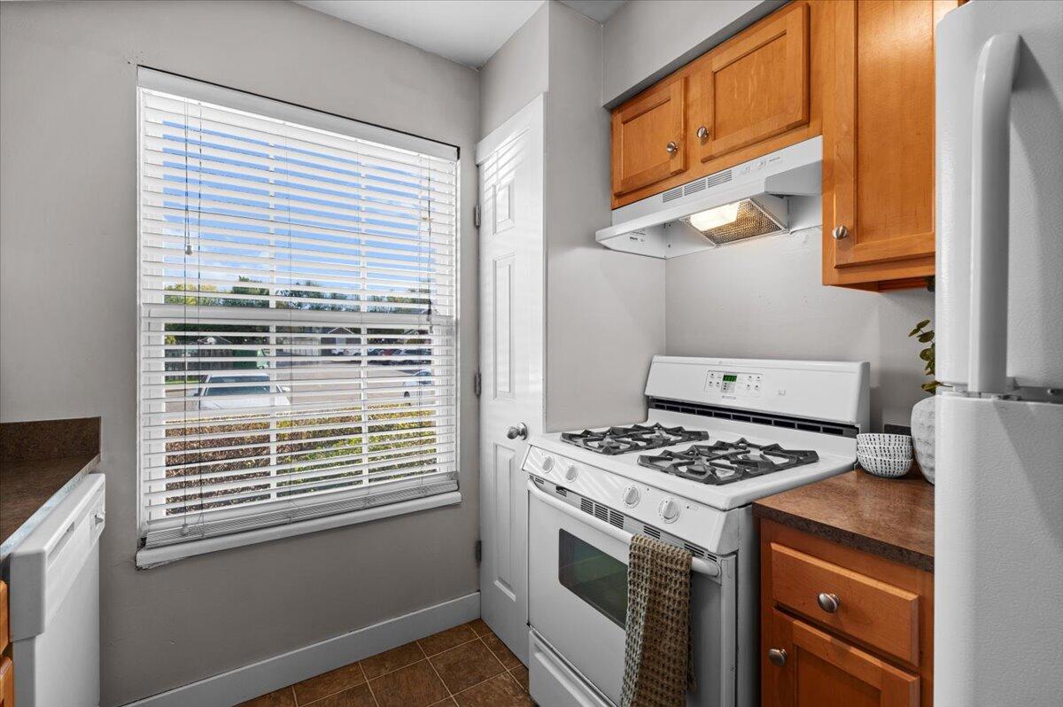 4565 Tabor Road Northwest, Unit 38 Comstock Park, MI 49321 - Photo 12 of 18 36-DSC_6850