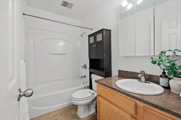 $175,000 | 4565 Tabor Road Northwest, Unit 38, Comstock Park, MI 49321