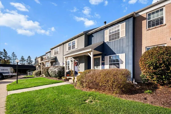 $175,000 | 4565 Tabor Road Northwest, Unit 38, Comstock Park, MI 49321